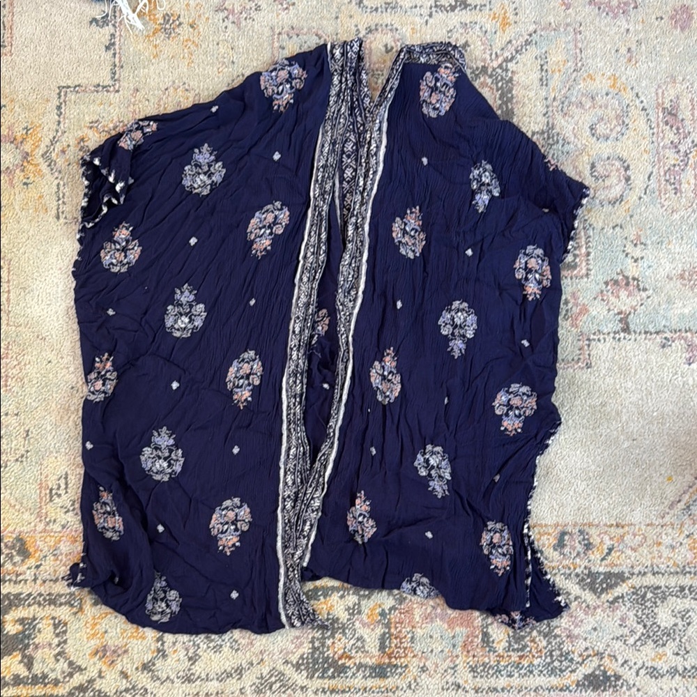Ecote purple shawl